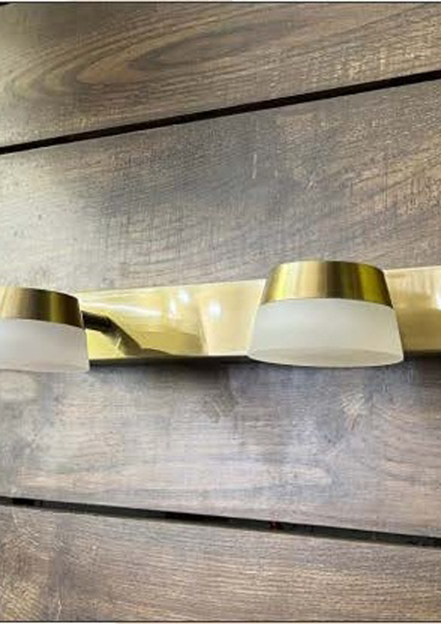 Beyond Lights - Brass Wall Light- GL
